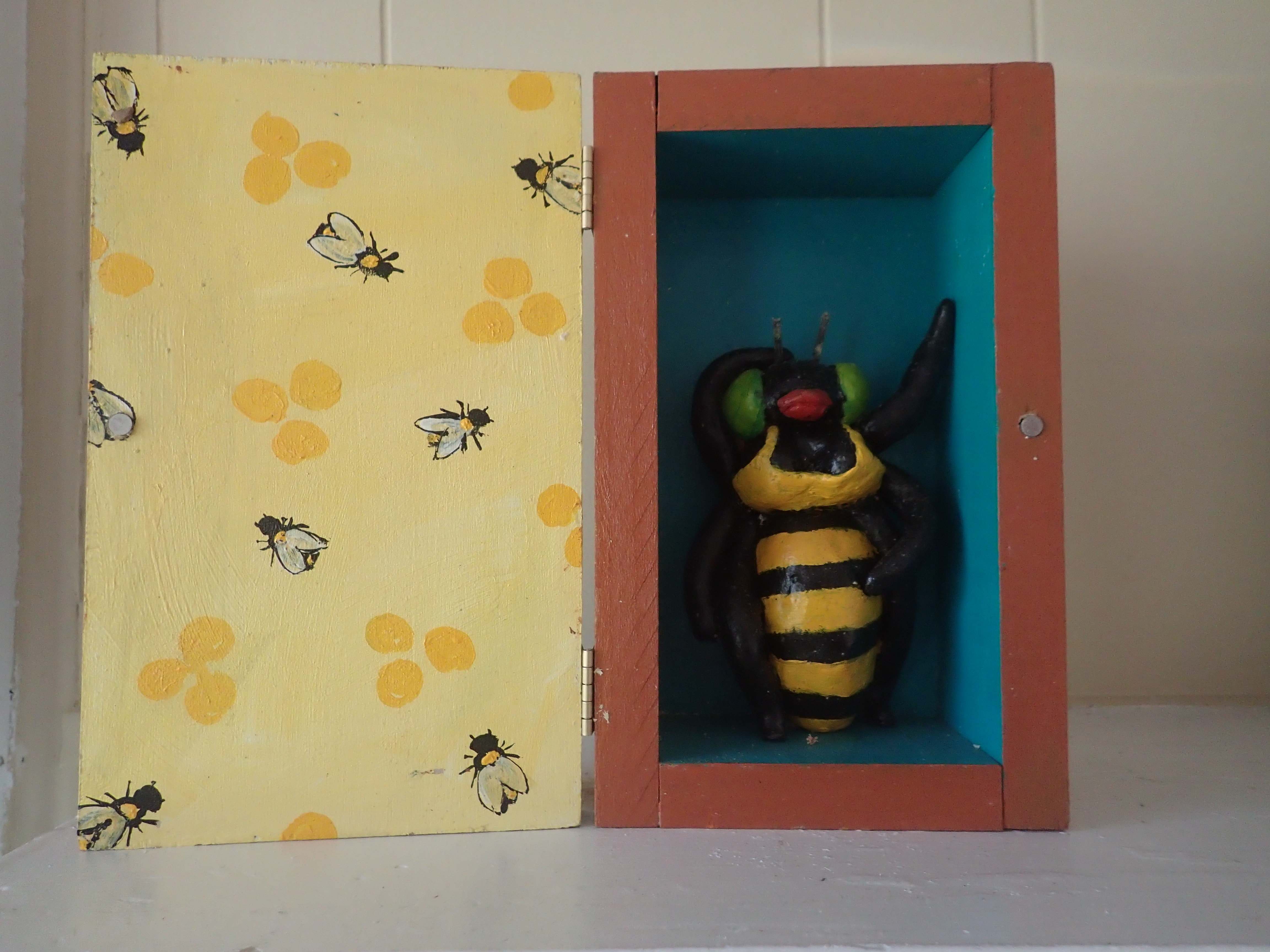 Bee Box Image